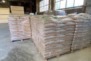 Retail packing for biomass pellet products